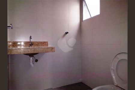 Casa à venda com 115m², 3 quartos e 2 vagas