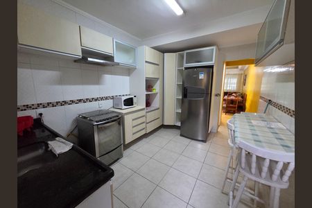 Casa para alugar com 150m², 2 quartos e 1 vaga Casa para alugar com 150m², 2 quartos e 1 vagaCozinha