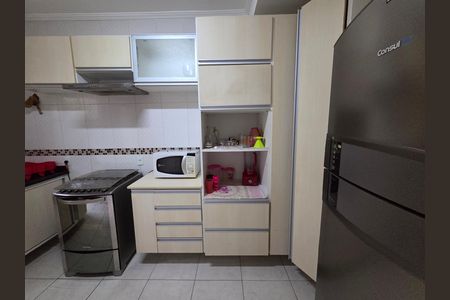 Casa para alugar com 150m², 2 quartos e 1 vaga Casa para alugar com 150m², 2 quartos e 1 vagaCozinha
