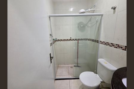 Casa para alugar com 150m², 2 quartos e 1 vaga Casa para alugar com 150m², 2 quartos e 1 vagaBanheiro da Suíte 2
