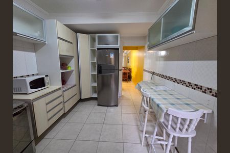 Casa para alugar com 150m², 2 quartos e 1 vaga Casa para alugar com 150m², 2 quartos e 1 vagaCozinha