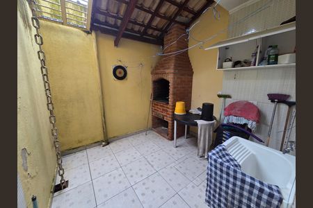 Casa para alugar com 150m², 2 quartos e 1 vaga Casa para alugar com 150m², 2 quartos e 1 vagaÁrea de Serviço