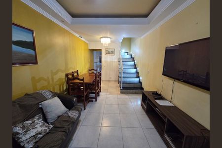 Sala de casa para alugar com 2 quartos, 150m² em Vila Caiçara, Praia Grande