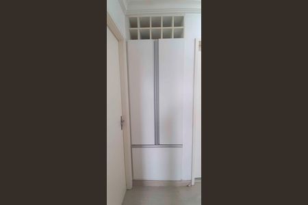 Apartamento à venda com 55m², 3 quartos e 1 vaga Apartamento à venda com 55m², 3 quartos e 1 vagaArmário do Corredor