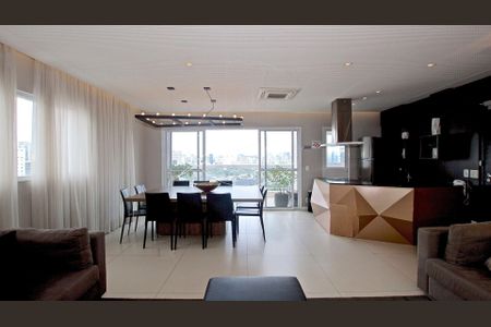 Apartamento à venda com 119m², 2 quartos e 2 vagas