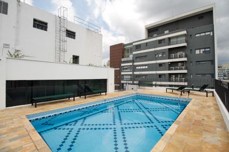 Studio para alugar com 40m², 1 quarto e 1 vaga Studio para alugar com 40m², 1 quarto e 1 vagaÁrea Comum - Piscina