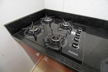 Studio para alugar com 40m², 1 quarto e 1 vaga Studio para alugar com 40m², 1 quarto e 1 vagaCooktop