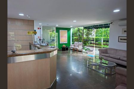 Studio para alugar com 40m², 1 quarto e 1 vaga Studio para alugar com 40m², 1 quarto e 1 vagaHall Social