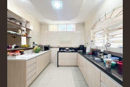 Casa à venda com 5 quartos, 532m² em Vila Campo Grande, São Paulo