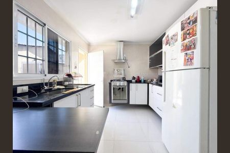 Casa à venda com 5 quartos, 532m² em Vila Campo Grande, São Paulo