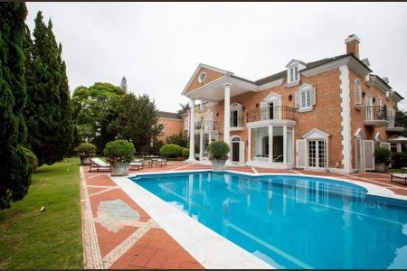 Casa à venda com 989m², 5 quartos e 9 vagas