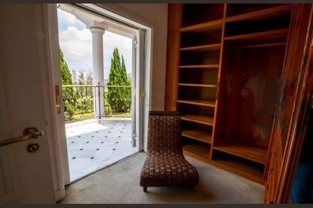 Casa à venda com 989m², 5 quartos e 9 vagas