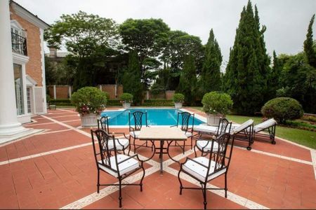 Casa à venda com 989m², 5 quartos e 9 vagas