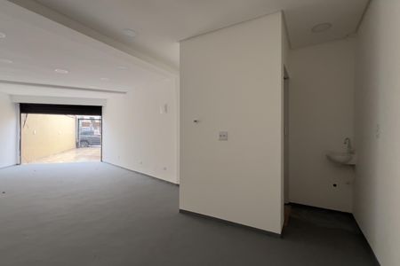 Casa para alugar com 171m², 2 quartos e 4 vagas Casa para alugar com 171m², 2 quartos e 4 vagasGaragem