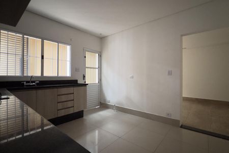 Casa para alugar com 171m², 2 quartos e 4 vagas Casa para alugar com 171m², 2 quartos e 4 vagasCozinha