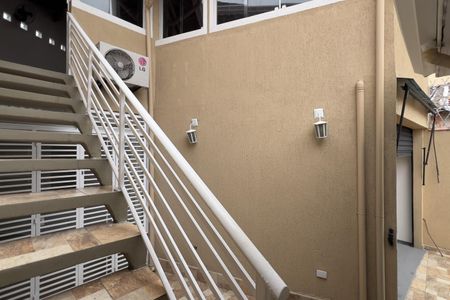Casa para alugar com 171m², 2 quartos e 4 vagas Casa para alugar com 171m², 2 quartos e 4 vagasÁrea externa