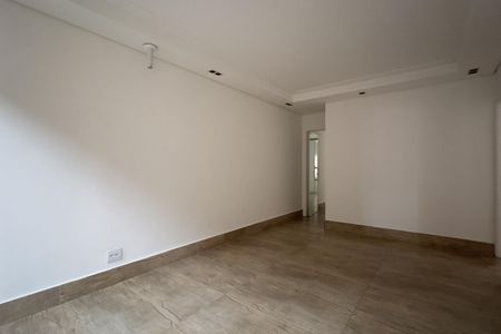 Casa para alugar com 171m², 2 quartos e 4 vagas Casa para alugar com 171m², 2 quartos e 4 vagasSala