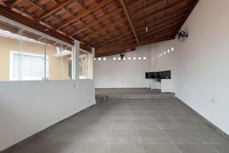 Casa para alugar com 171m², 2 quartos e 4 vagas Casa para alugar com 171m², 2 quartos e 4 vagasÁrea gourmet