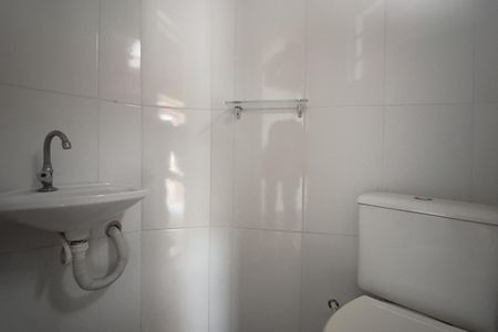 Casa para alugar com 171m², 2 quartos e 4 vagas Casa para alugar com 171m², 2 quartos e 4 vagasBanheiro de serviço