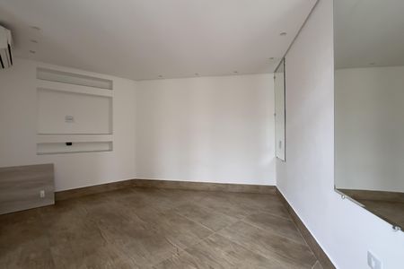 Casa para alugar com 171m², 2 quartos e 4 vagas Casa para alugar com 171m², 2 quartos e 4 vagasSuíte 1