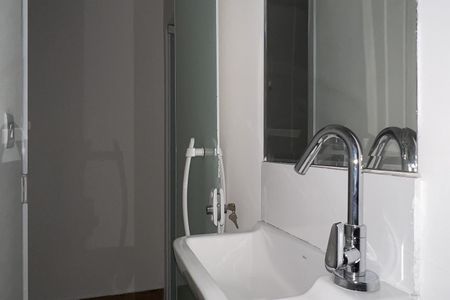 Casa para alugar com 171m², 2 quartos e 4 vagas Casa para alugar com 171m², 2 quartos e 4 vagasLavabo 2
