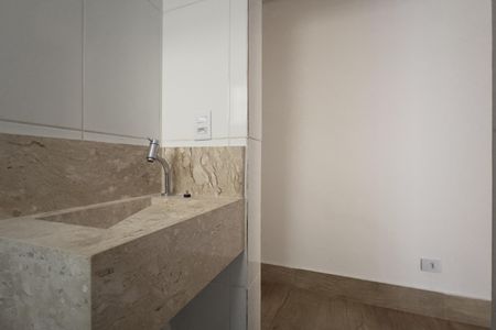 Casa para alugar com 171m², 2 quartos e 4 vagas Casa para alugar com 171m², 2 quartos e 4 vagasBanheiro da Suíte 1