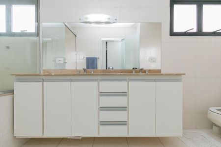 Apartamento à venda com 186m², 4 quartos e 3 vagas