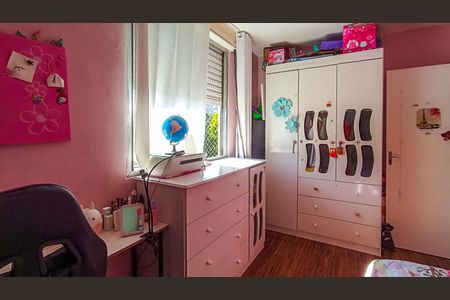Apartamento à venda com 3 quartos, 60m² em Vila Nova, Porto Alegre