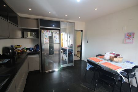 Casa para alugar com 300m², 4 quartos e 3 vagasCozinha