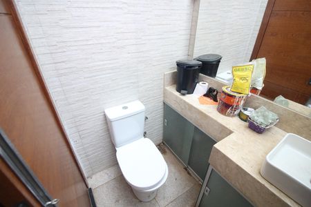 Banheiro de casa para alugar com 4 quartos, 300m² em Santa Maria, Belo Horizonte