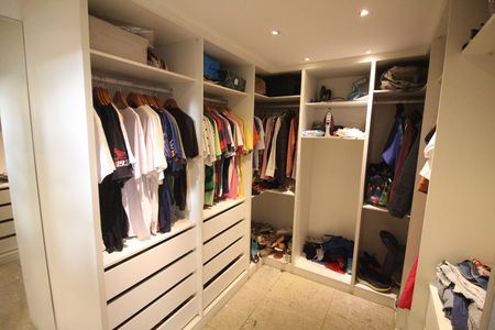 Casa para alugar com 300m², 4 quartos e 3 vagasCloset Quarto 1