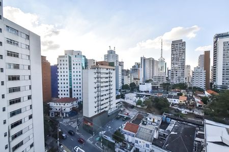 Apartamento à venda com 220m², 4 quartos e 3 vagasVista da suíte 1