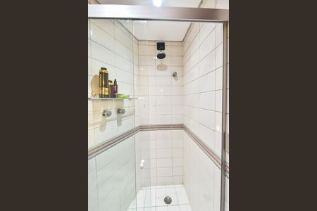 Apartamento à venda com 220m², 4 quartos e 3 vagasBanheiro da suíte 2
