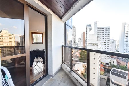 Apartamento à venda com 220m², 4 quartos e 3 vagasVaranda da sala
