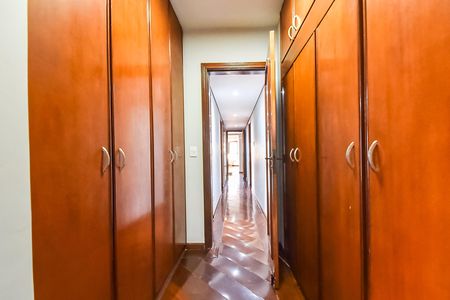 Apartamento à venda com 220m², 4 quartos e 3 vagasSuíte 3
