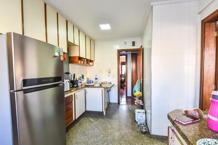 Apartamento à venda com 220m², 4 quartos e 3 vagasCozinha