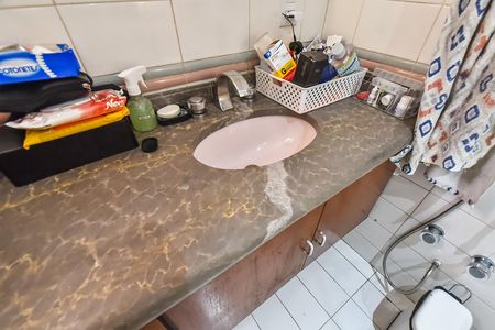 Apartamento à venda com 220m², 4 quartos e 3 vagasBanheiro da suíte 2