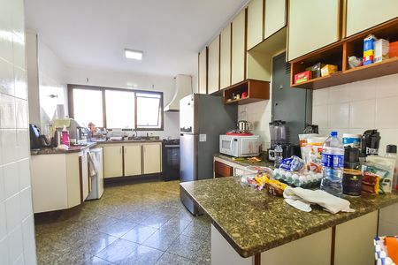 Apartamento à venda com 220m², 4 quartos e 3 vagasCozinha