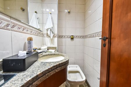 Apartamento à venda com 220m², 4 quartos e 3 vagasLavabo