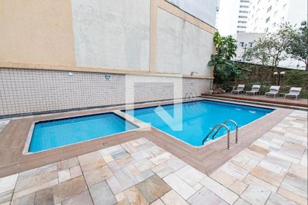Apartamento à venda com 220m², 4 quartos e 3 vagasÁrea comum - Piscina