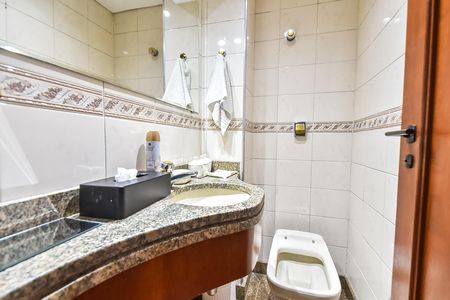 Apartamento à venda com 220m², 4 quartos e 3 vagasLavabo