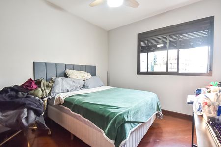 Apartamento à venda com 220m², 4 quartos e 3 vagasSuíte 2