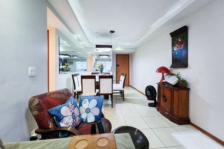 Apartamento à venda com 83m², 3 quartos e 1 vaga Apartamento à venda com 83m², 3 quartos e 1 vagaSala