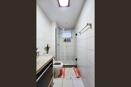 Apartamento à venda com 83m², 3 quartos e 1 vaga Apartamento à venda com 83m², 3 quartos e 1 vagaBanheiro Social