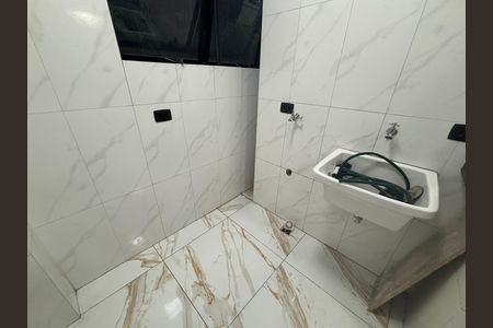 Área de serviço  de apartamento para alugar com 2 quartos, 45m² em Vila Santa Maria, Poá