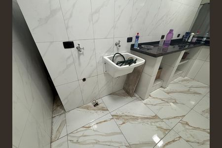 Área de serviço  de apartamento para alugar com 2 quartos, 45m² em Vila Santa Maria, Poá