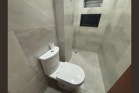 Apartamento para alugar com 45m², 2 quartos e sem vaga Apartamento para alugar com 45m², 2 quartos e sem vagaBanheiro