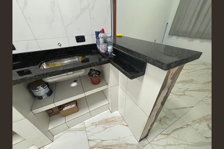Cozinha  de apartamento para alugar com 2 quartos, 45m² em Vila Santa Maria, Poá