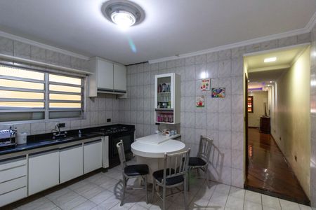 Casa à venda com 147m², 3 quartos e 2 vagasCozinha