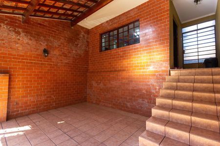 Casa à venda com 147m², 3 quartos e 2 vagasGaragem